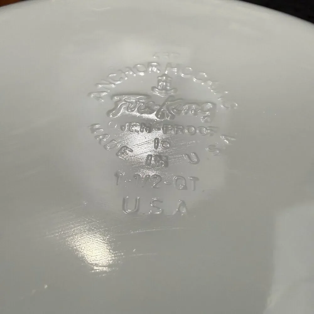 Vintage Anchor Hocking/Fire King “Fruit Harvest” #433 1.5 Qt Casserole Dish